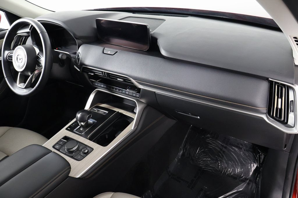 Certified 2024 MAZDA CX-90 Plug-In Hybrid w/ Preferred AWD/4WD image 10