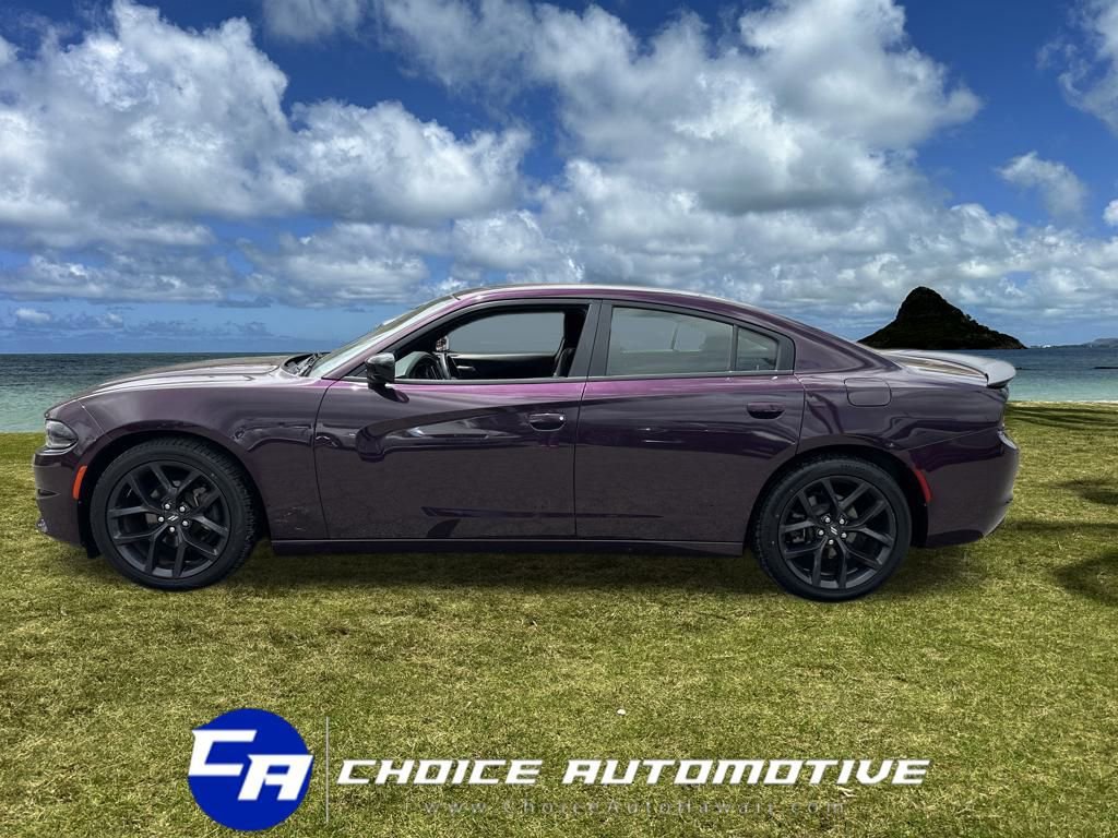 Used 2021 Dodge Charger SXT w/ Blacktop Package image 3