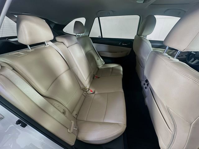 Used 2017 Subaru Outback 3.6R Limited image 30