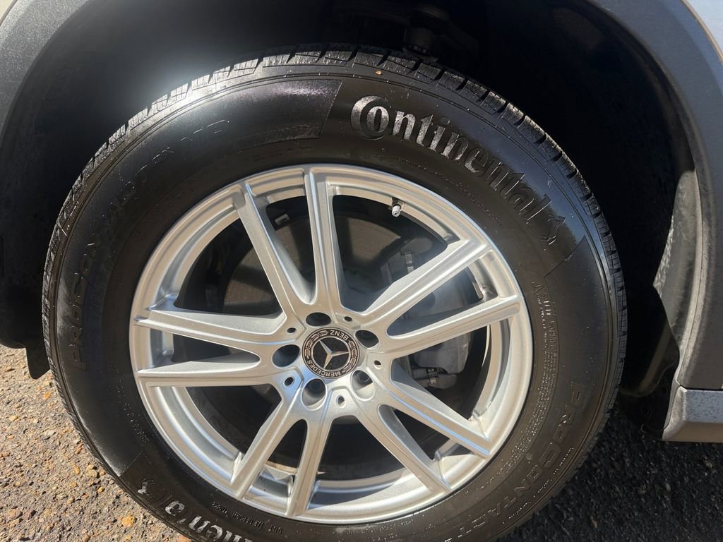 Certified 2023 Mercedes-Benz GLC 300 image 14