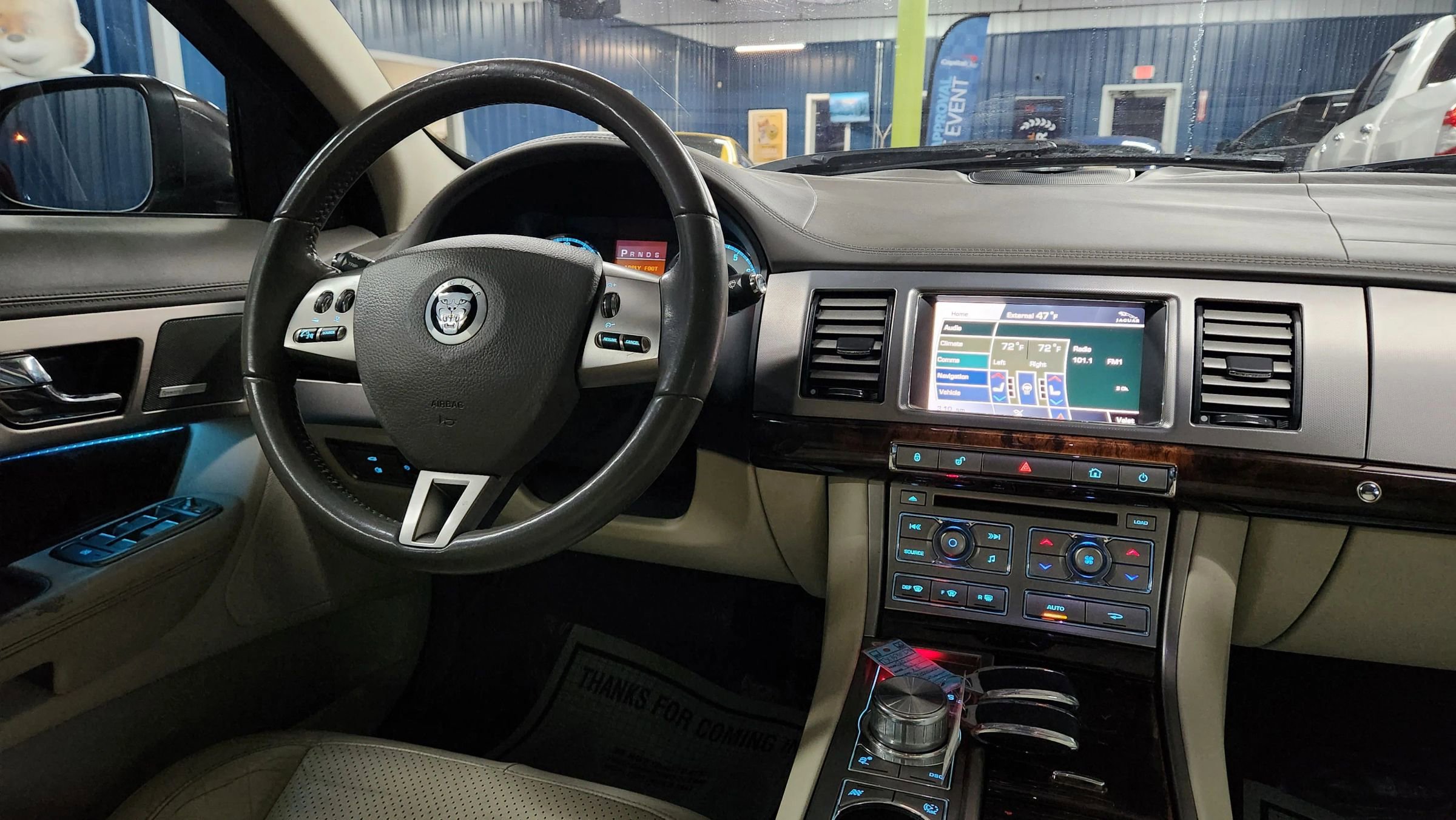 Used 2011 Jaguar XF Portfolio image 41