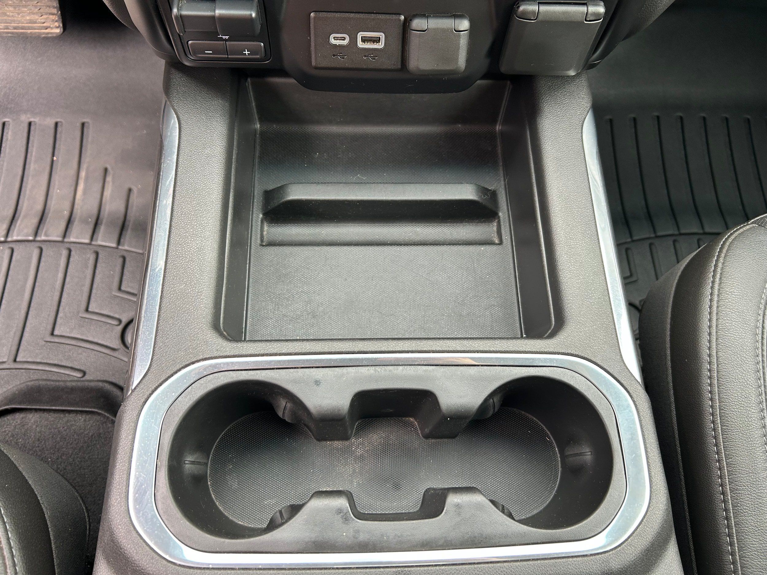 Used 2019 Chevrolet Silverado 1500 LTZ w/ LTZ Plus Package AWD/4WD image 24