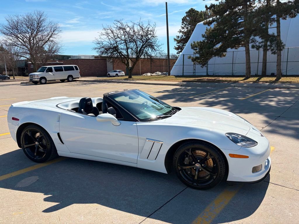 Used 2013 Chevrolet Corvette Grand Sport w/ 4LT Preferred Equipment Group image 15