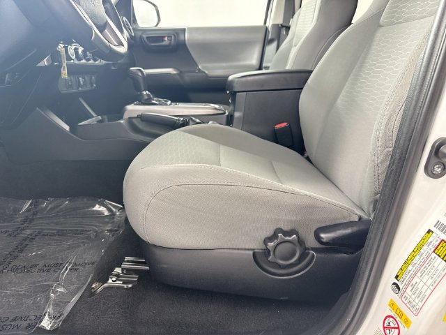 Used 2018 Toyota Tacoma SR5 w/ Exterior Package AWD/4WD image 20