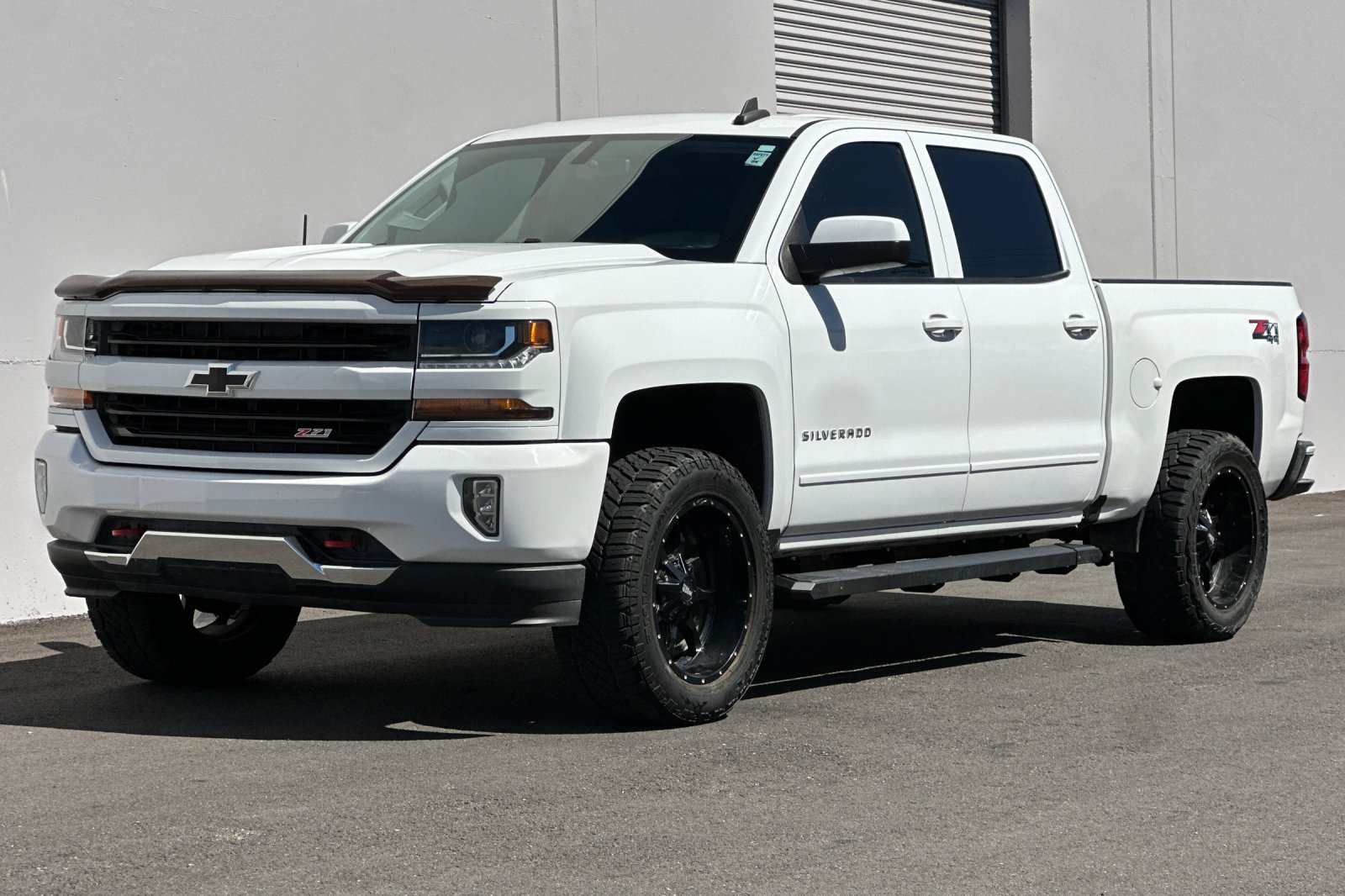Used 2018 Chevrolet Silverado 1500 LT w/ All Star Edition AWD/4WD image 8