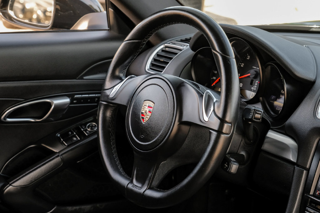 Used 2014 Porsche Cayman RWD image 12