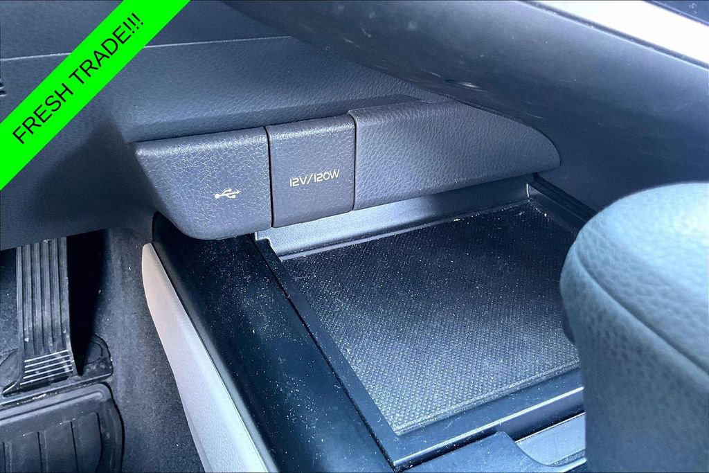 Used 2020 Toyota Camry LE FWD image 15
