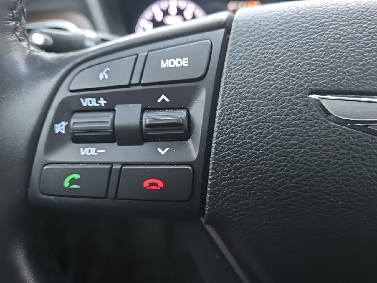 Used 2017 Genesis G80 3.8 w/ Option Group 03 image 26