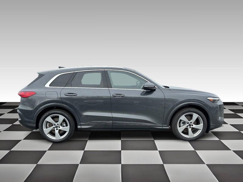 New 2025 Audi Q5 Prestige image 2