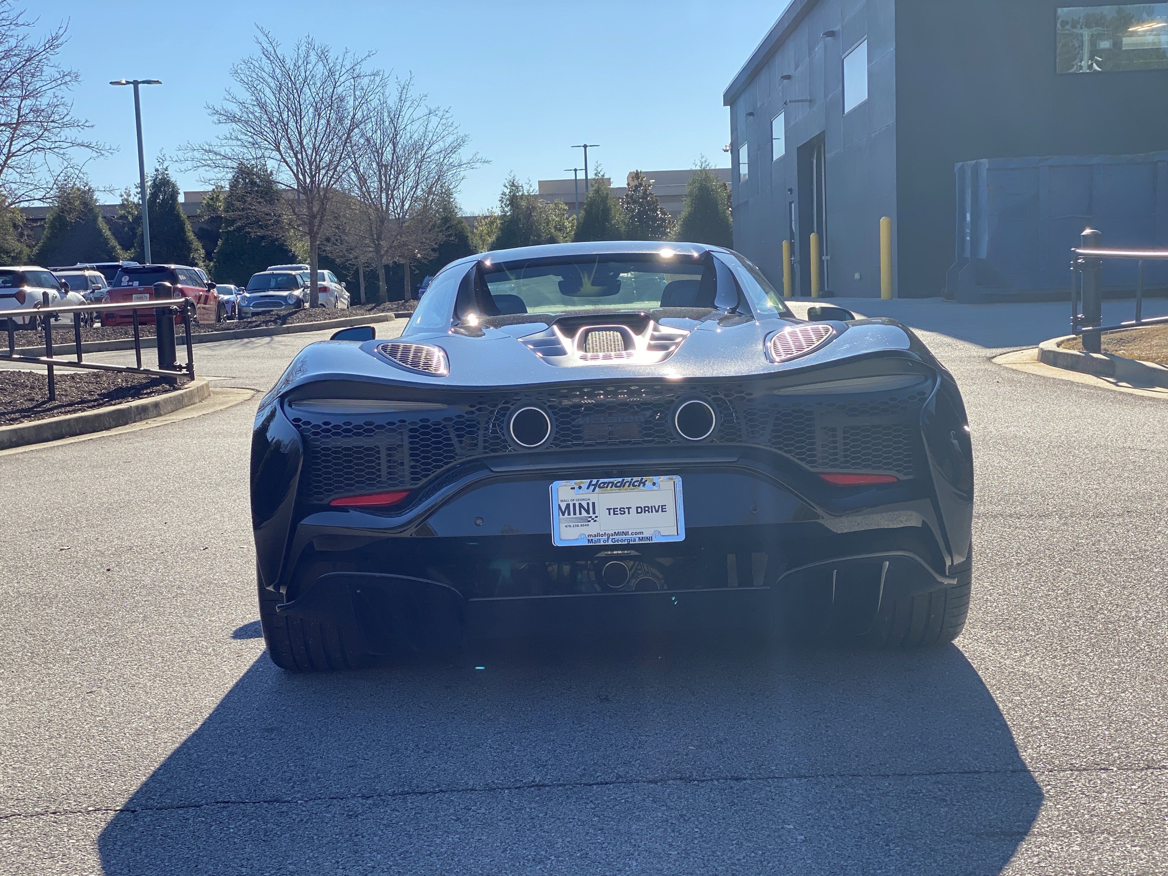 Used 2025 McLaren Artura Spider image 77