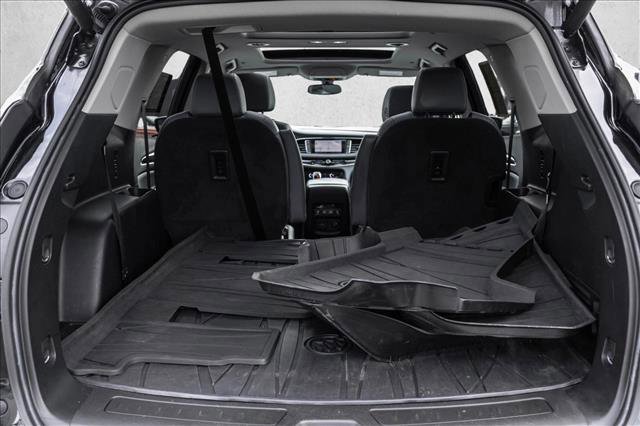 Used 2020 Buick Enclave Essence w/ Sport Touring Edition image 23