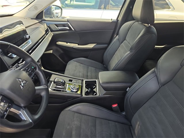 Used 2024 Mitsubishi Outlander SE image 20