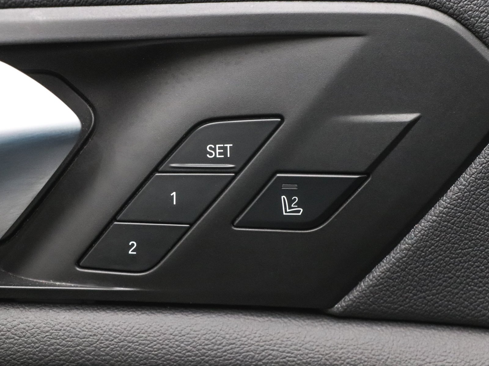 Used 2022 BMW X5 M50i w/ Executive Package image 14