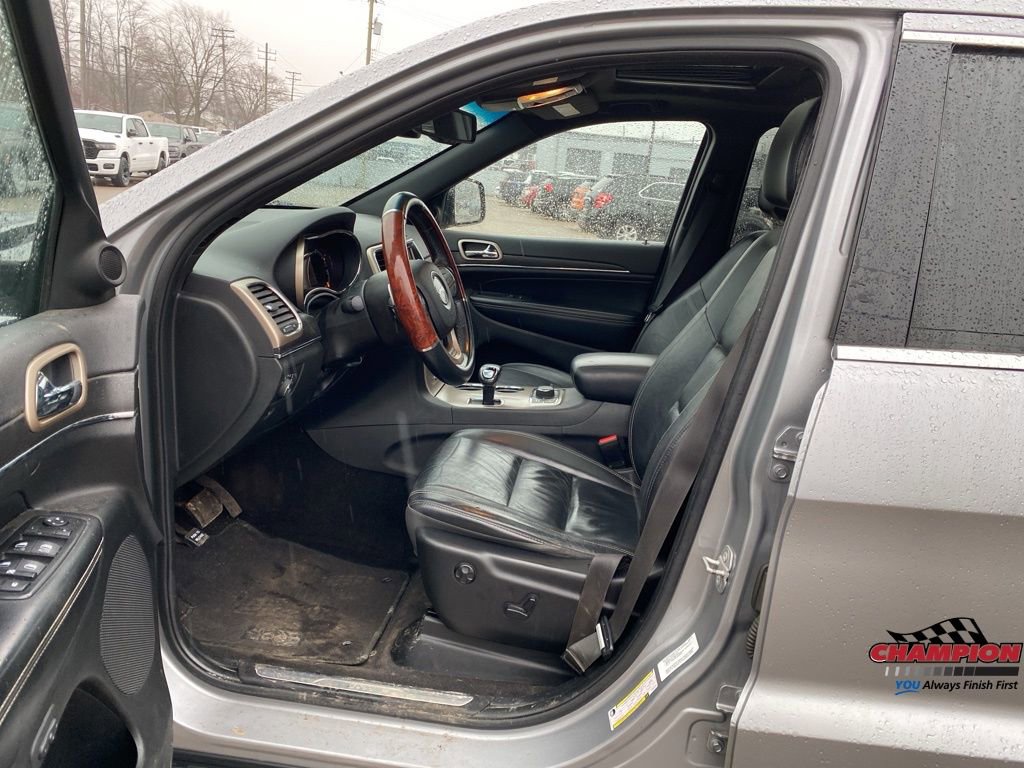 Used 2015 Jeep Grand Cherokee Limited w/ Trailer Tow Group IV image 14