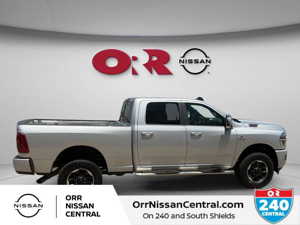 Used 2026 RAM 2500 Laramie AWD/4WD image 4