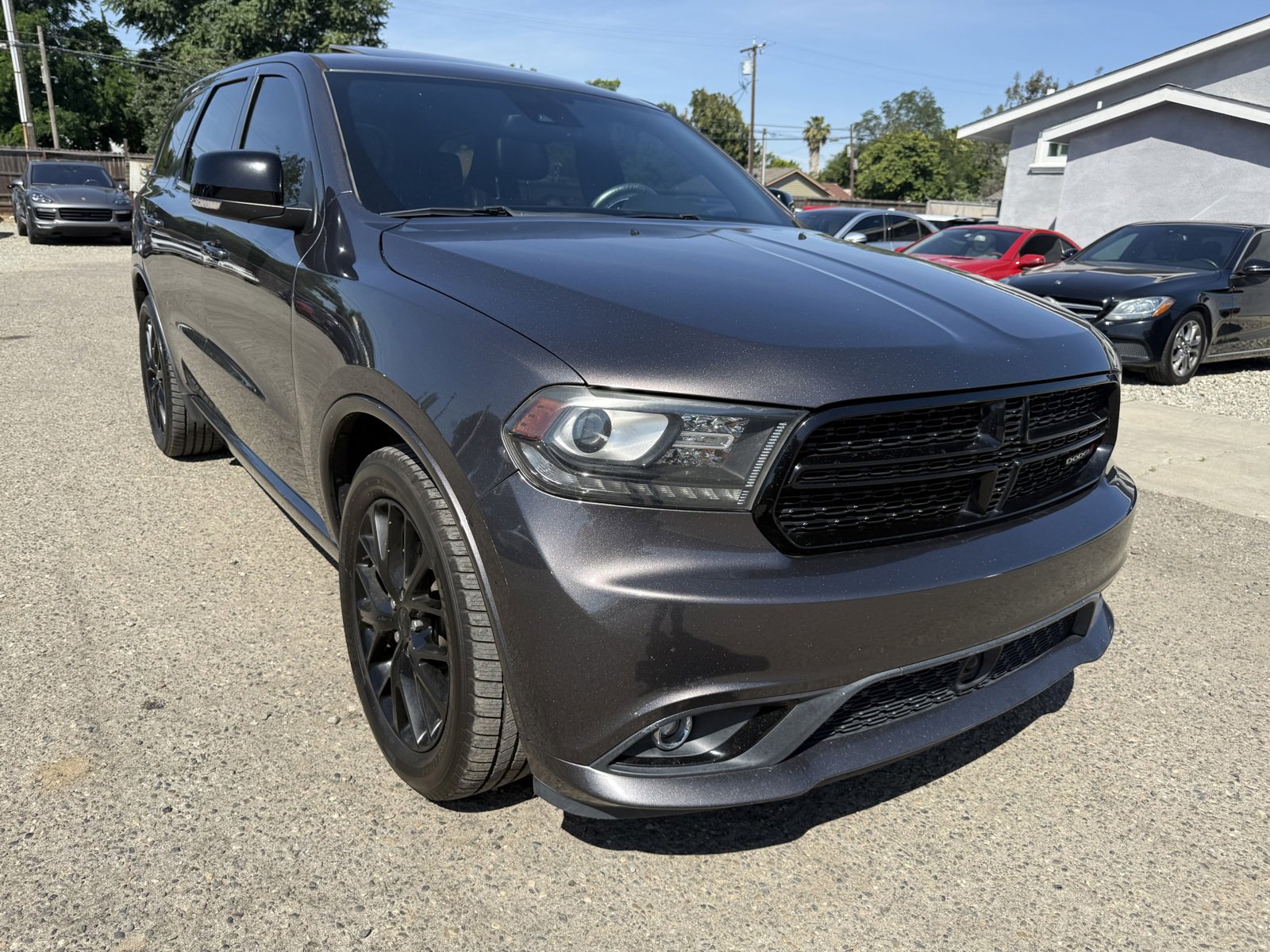 Used 2016 Dodge Durango R/T w/ Technology Group AWD/4WD image 3