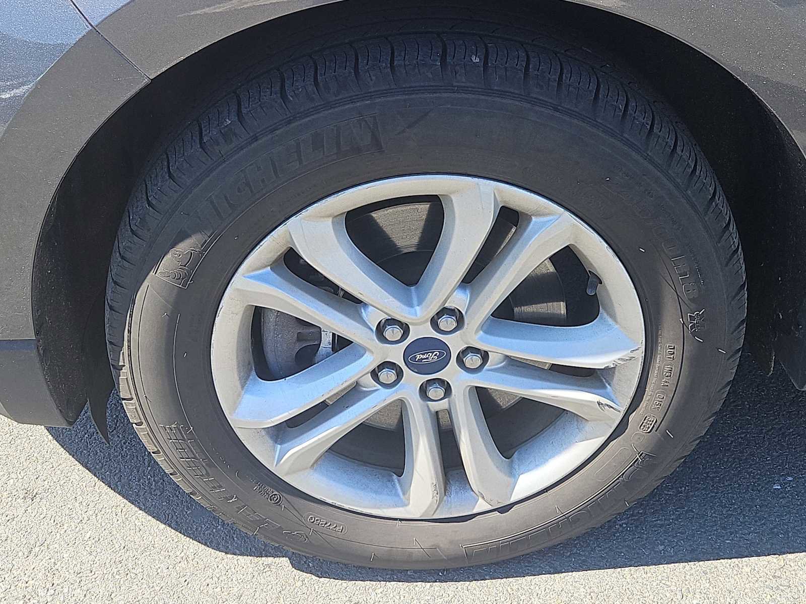 Used 2020 Ford Edge SEL w/ Convenience Package image 6