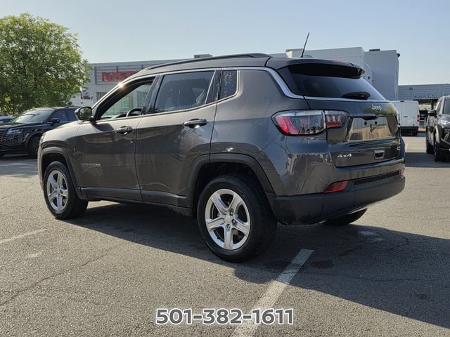 Used 2024 Jeep Compass Latitude AWD/4WD image 3