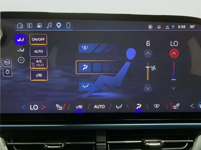 Used 2024 Chevrolet Equinox EV LT FWD image 43