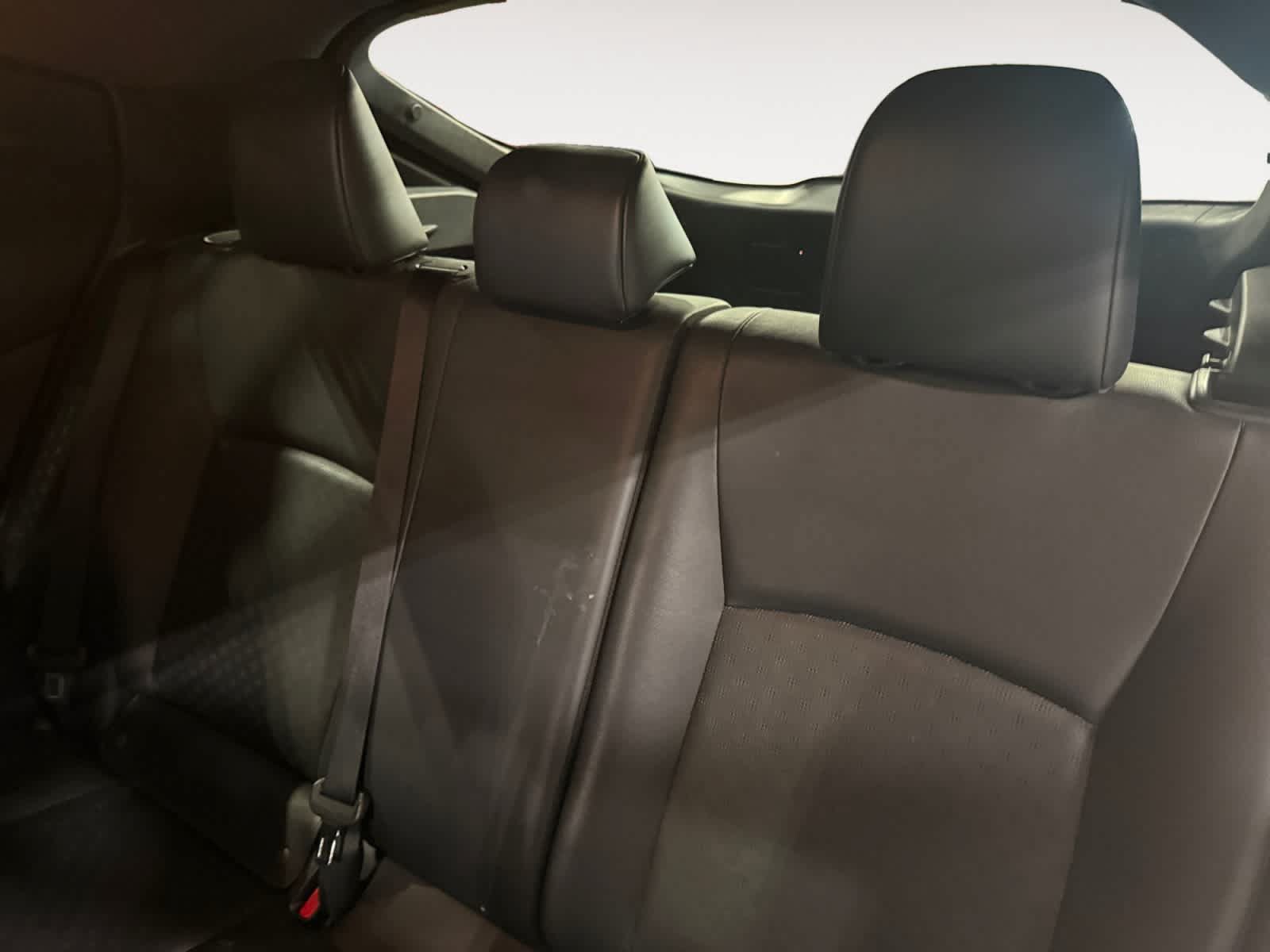 Used 2019 Toyota C-HR Limited FWD image 14