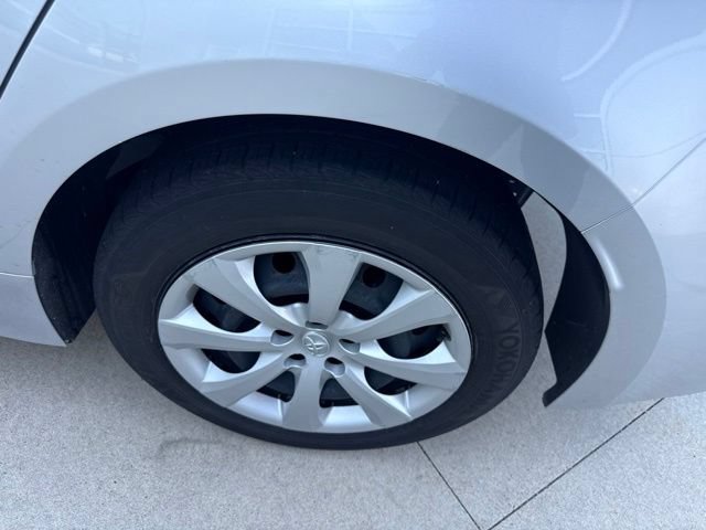 Used 2024 Toyota Corolla LE FWD image 11