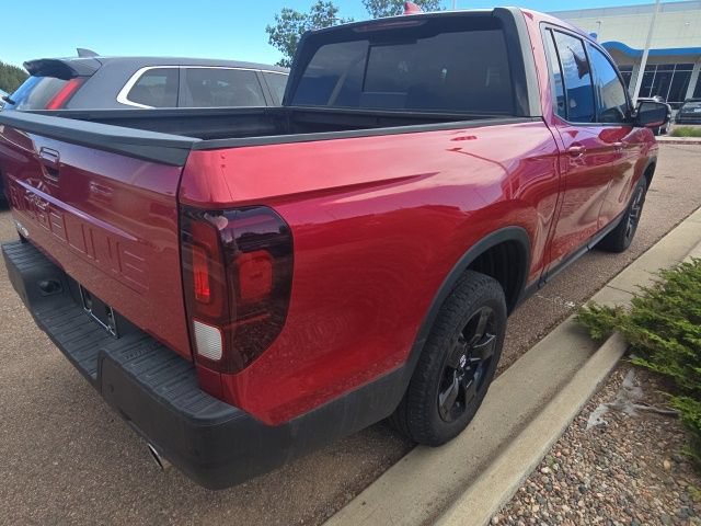 Used 2025 Honda Ridgeline Black Edition image 10