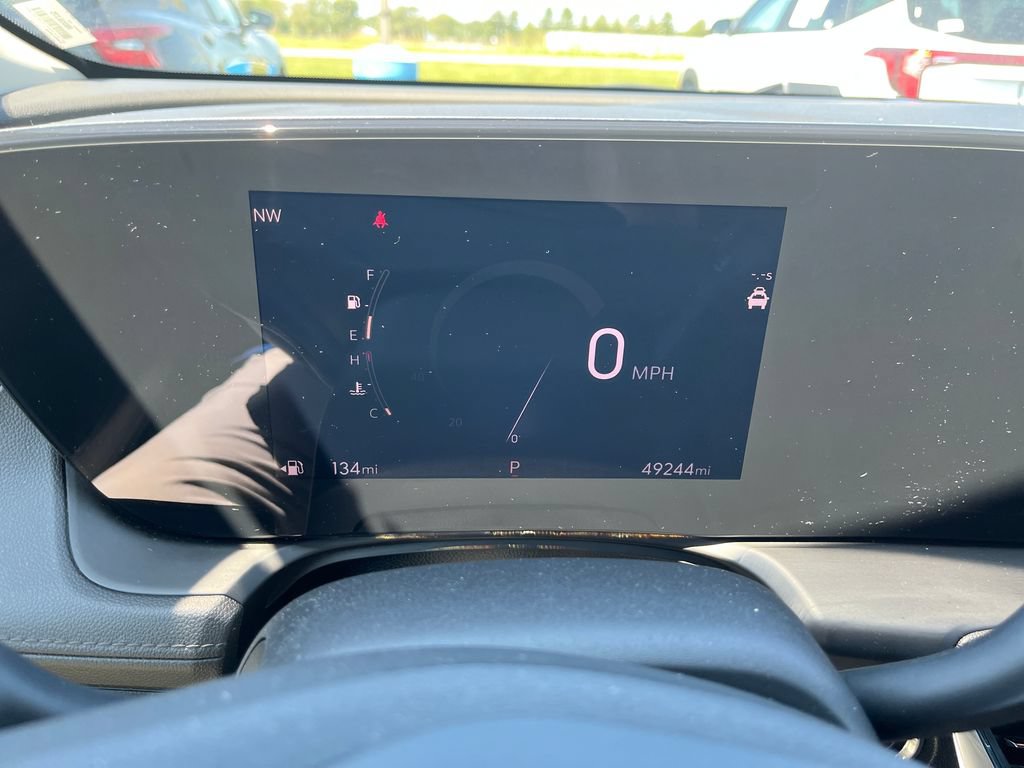 Used 2024 Buick Encore GX Avenir w/ Avenir Technology Package FWD image 15