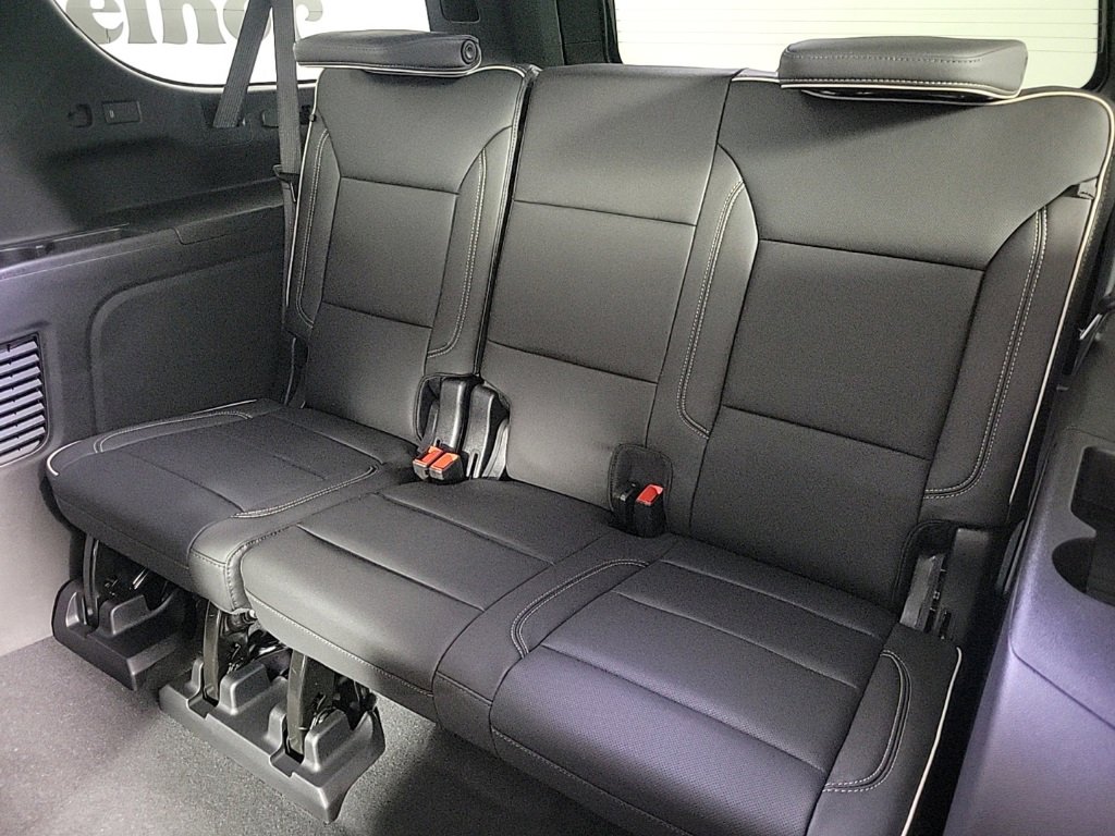 New 2026 Chevrolet Suburban Premier w/ Sun And Tow Package image 13