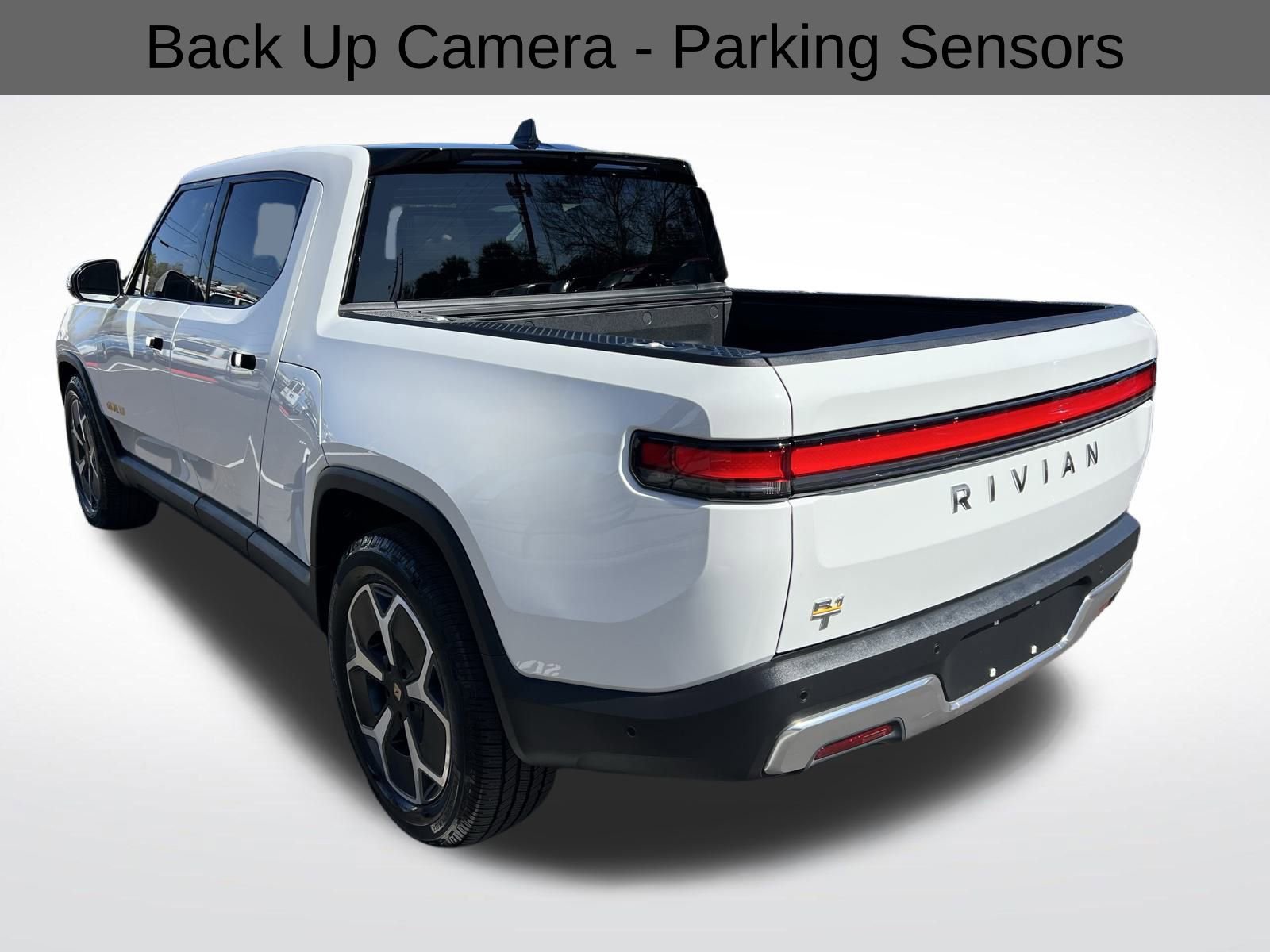Used 2022 Rivian R1T Adventure image 7