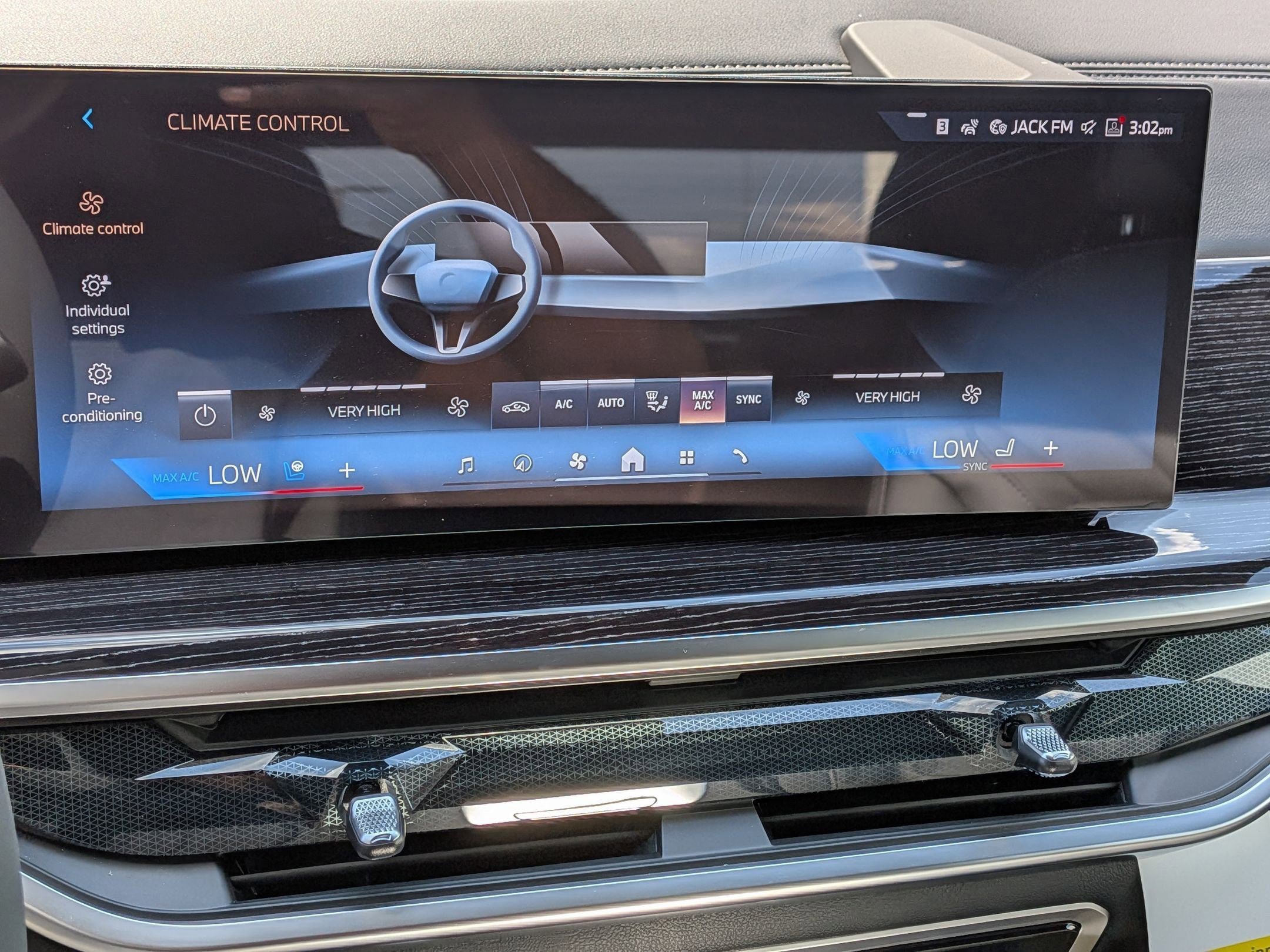 New 2026 BMW X7 xDrive40i w/ M Sport Package AWD/4WD image 23