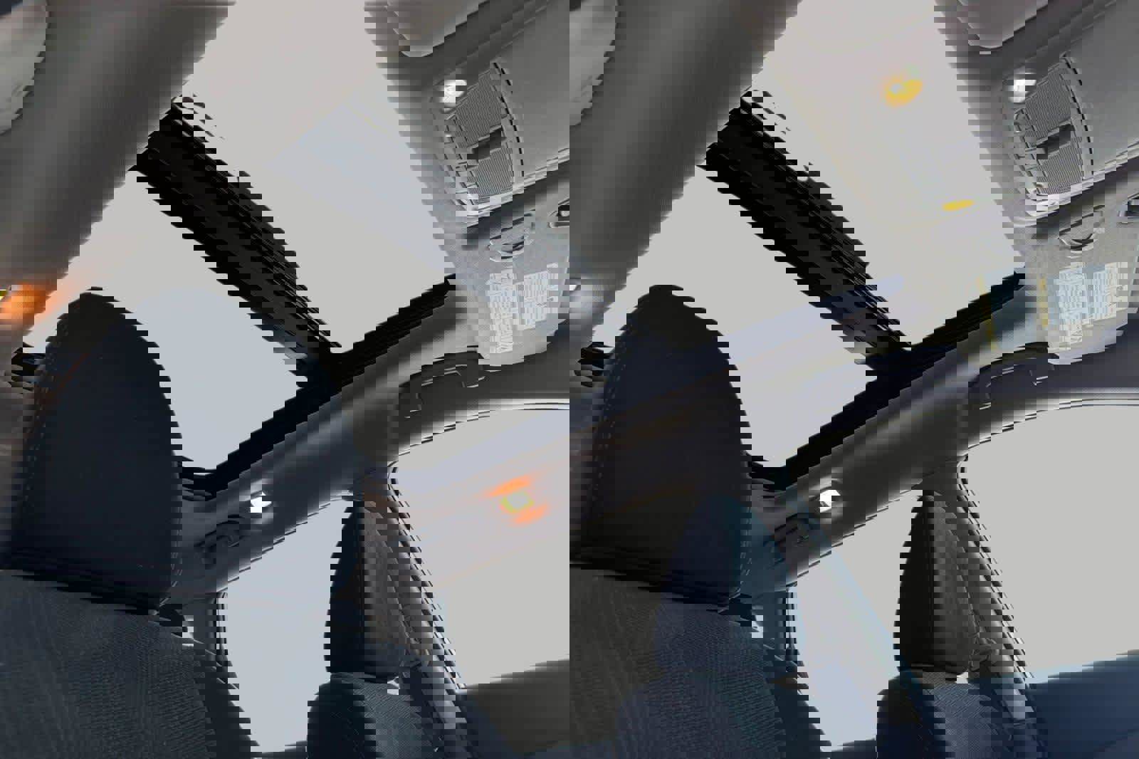 Used 2016 Nissan Rogue SV w/ SV Moonroof Package image 19