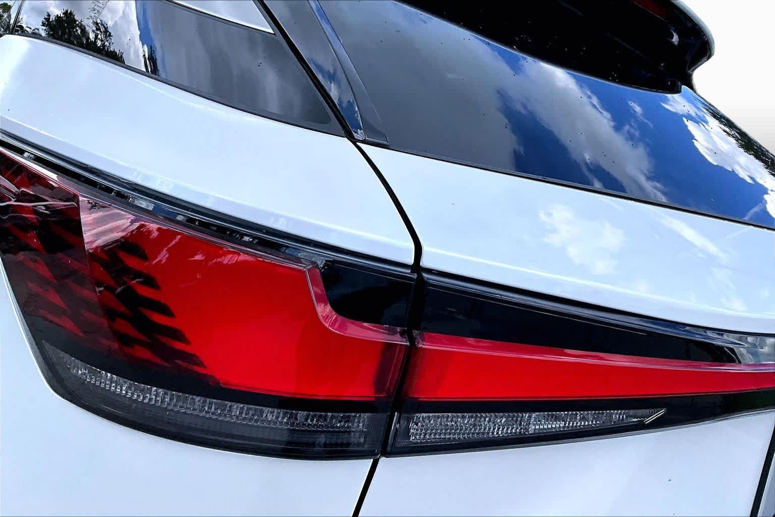 Used 2024 Lexus RX 350h w/ Accessory Package (Z1) AWD/4WD image 28
