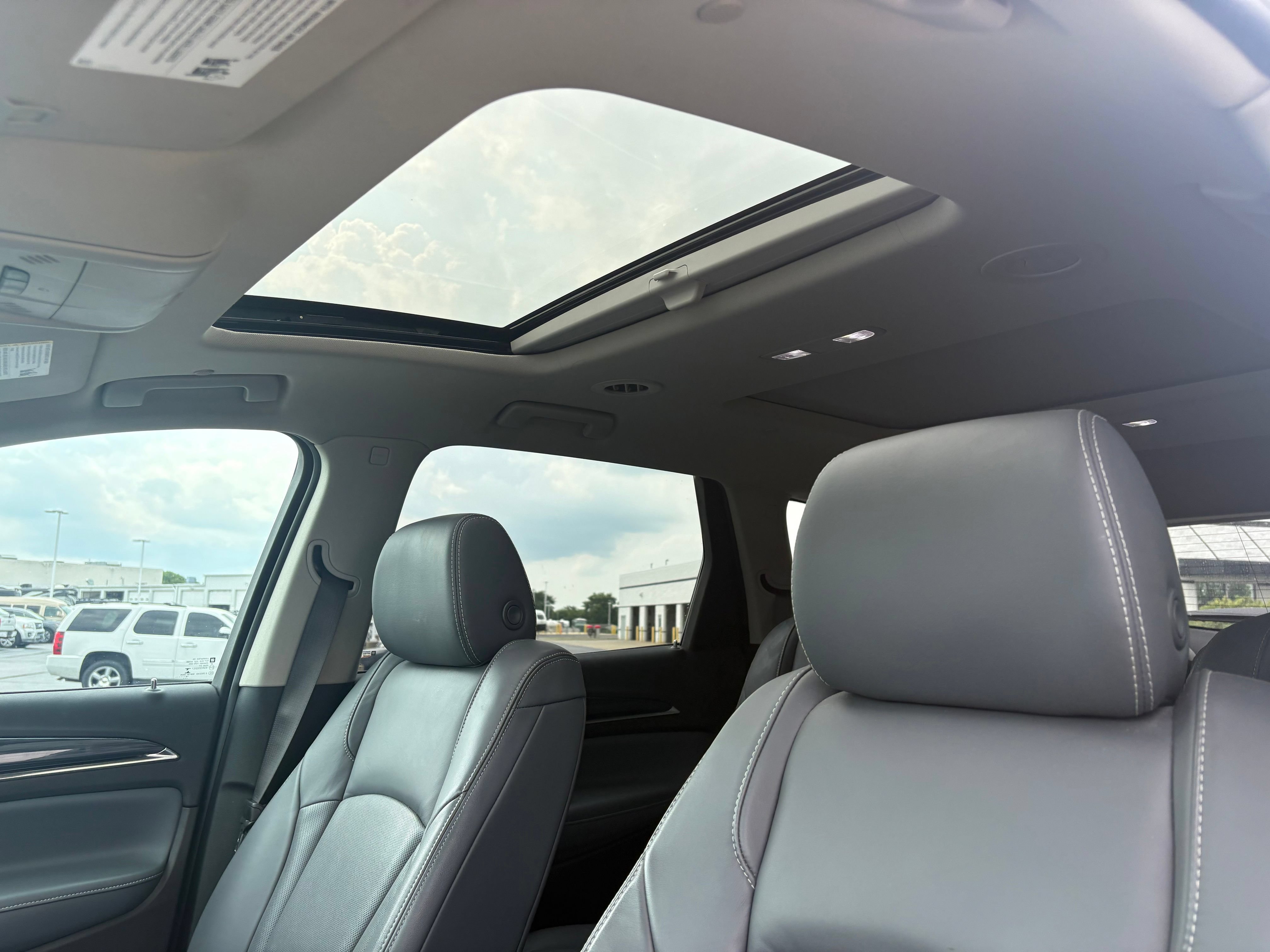Used 2019 Buick Enclave Premium w/ Experience Buick Package FWD image 14
