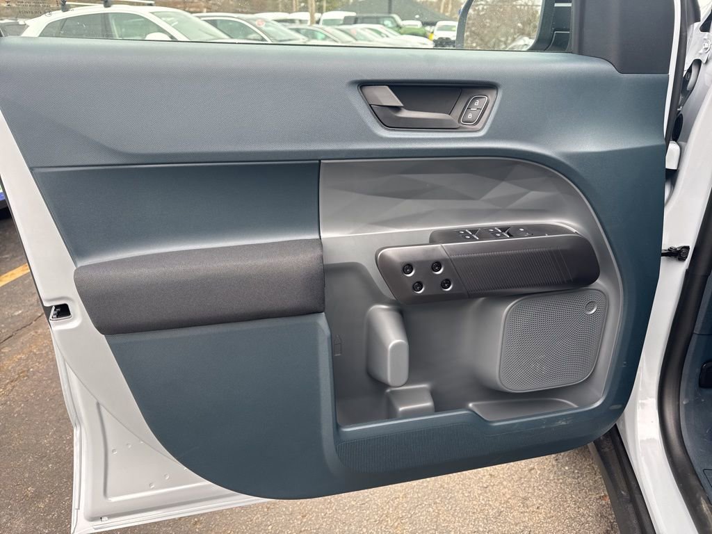 New 2026 Ford Maverick XL image 9