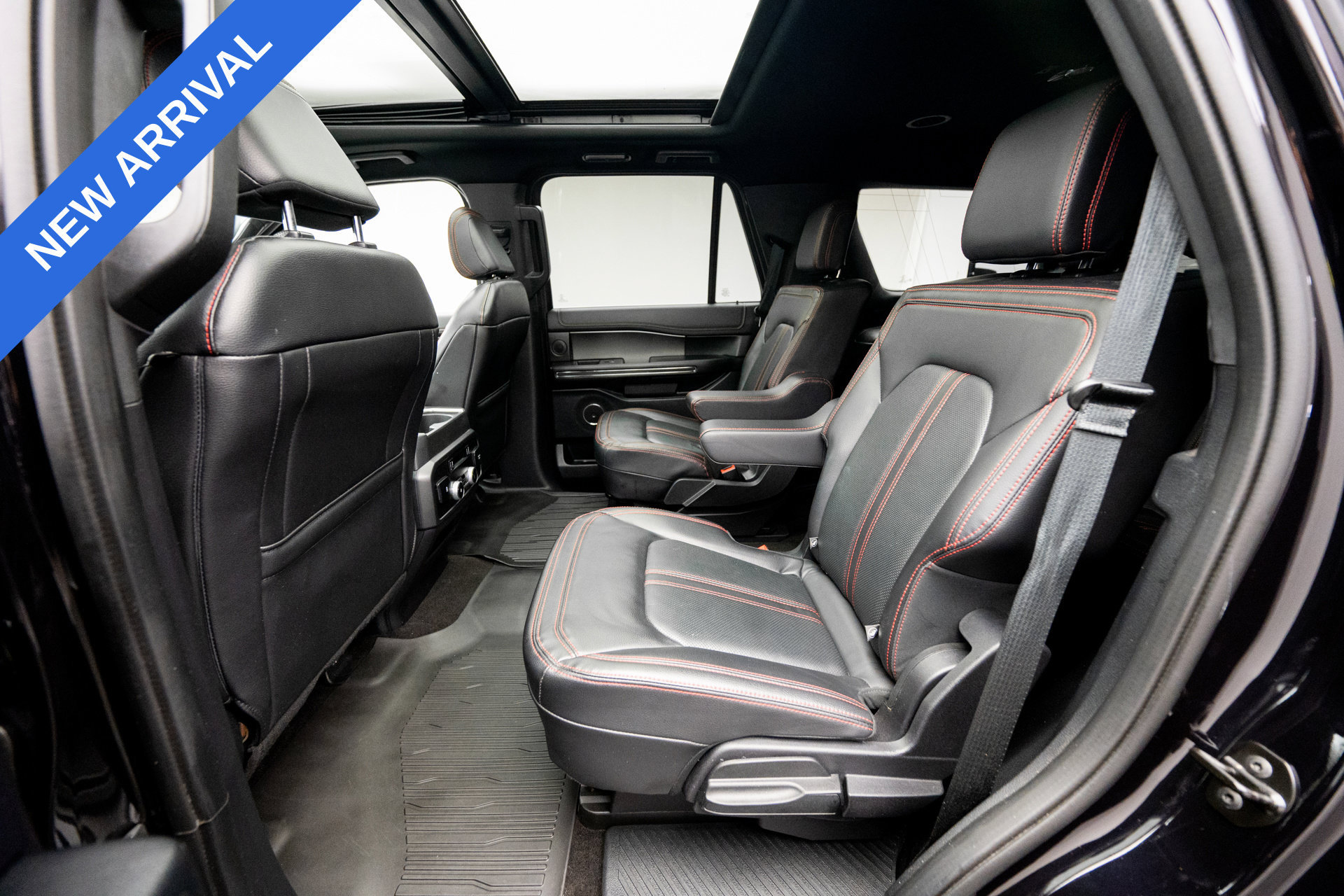 Used 2021 Ford Expedition Limited AWD/4WD image 16