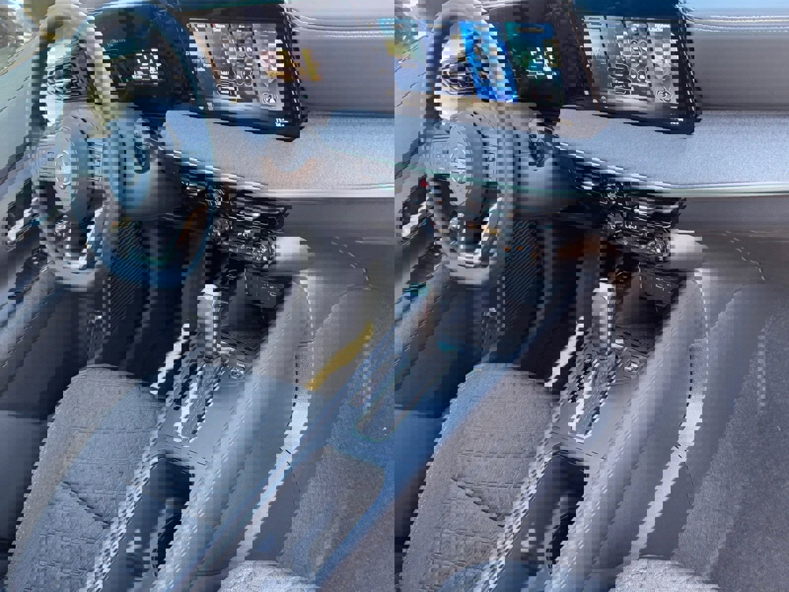 New 2026 Nissan Kicks SV w/ SV Premium Package image 10