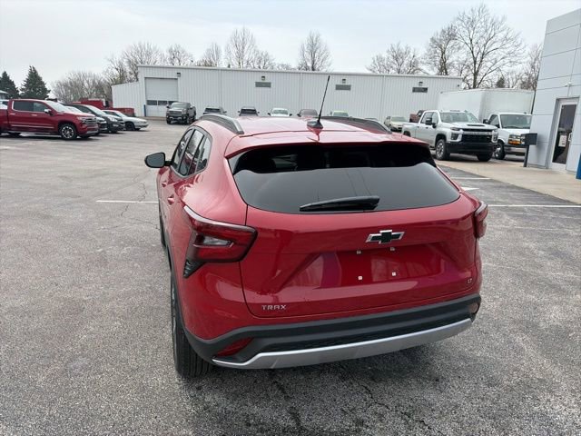 New 2026 Chevrolet Trax LT w/ Driver Confidence Package FWD image 9