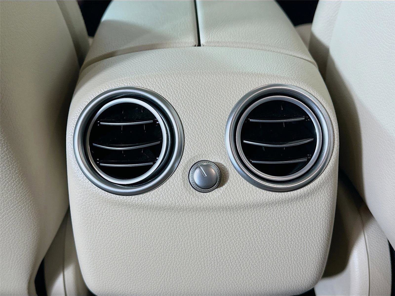 Used 2022 Mercedes-Benz GLC 300 4MATIC image 35