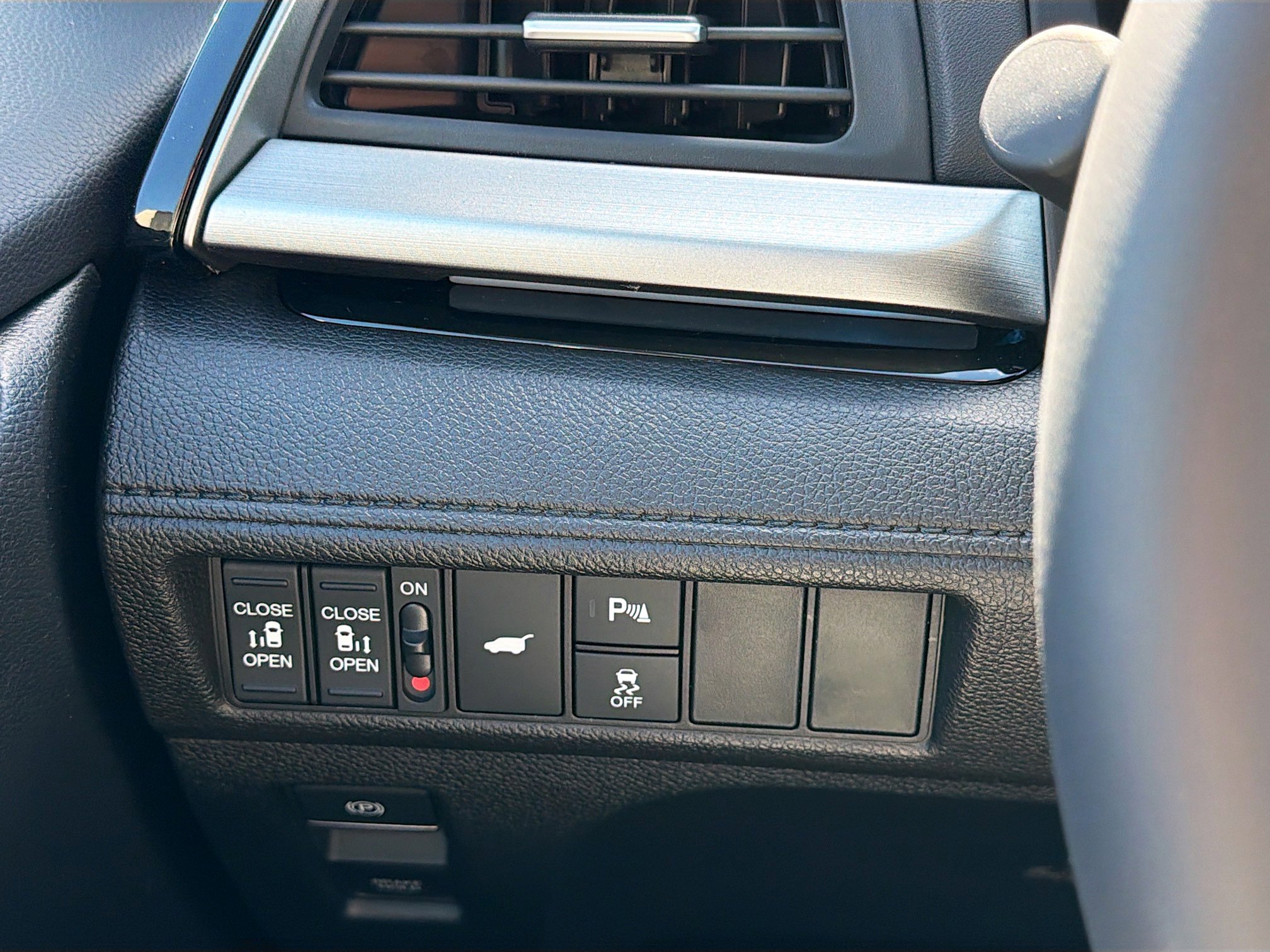 New 2026 Honda Odyssey Touring image 40