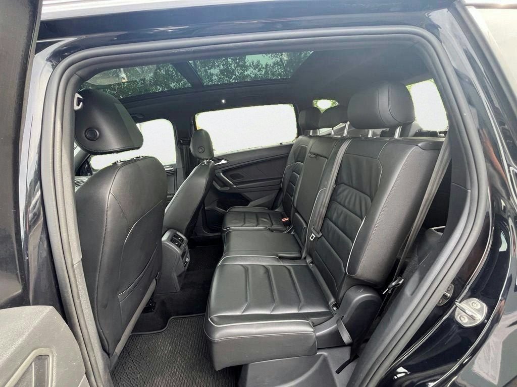 Used 2020 Volkswagen Tiguan SEL Premium R-Line w/ 3rd Row Seat Package AWD/4WD image 25
