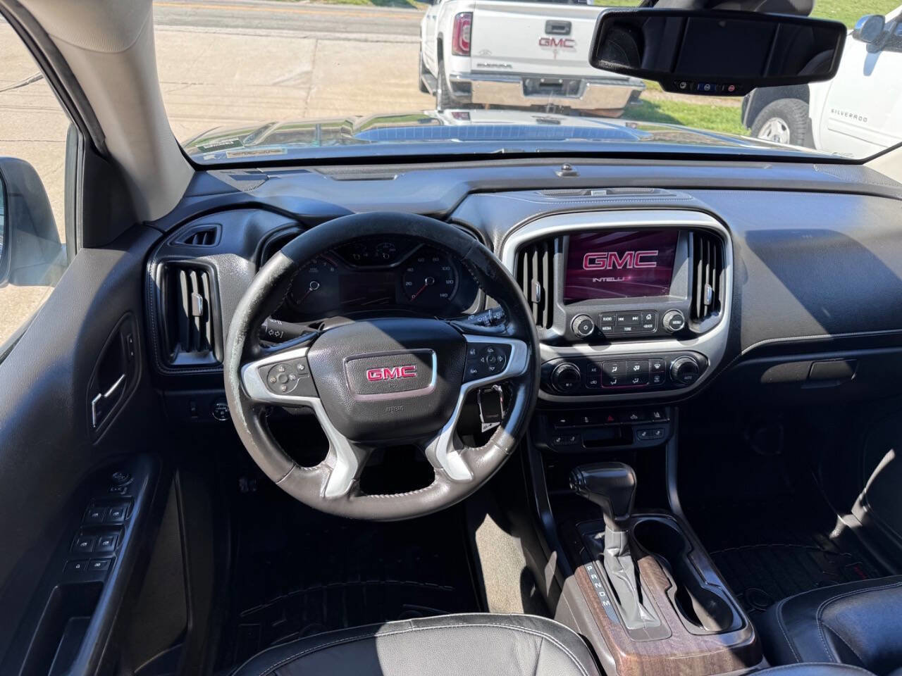 Used 2015 GMC Canyon SLT w/ Driver Alert Package image 14