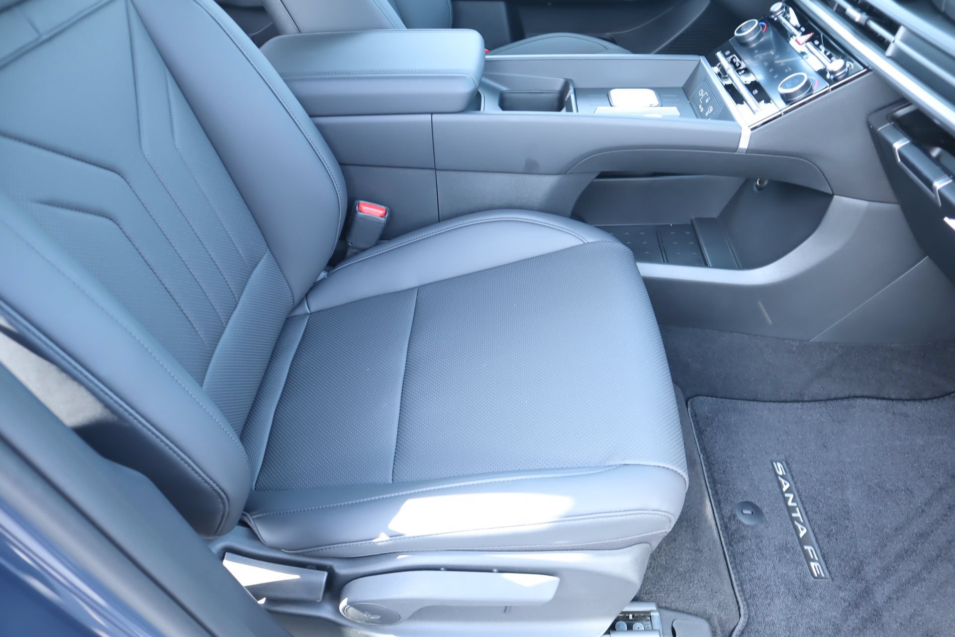 New 2026 Hyundai Santa Fe SEL FWD image 13