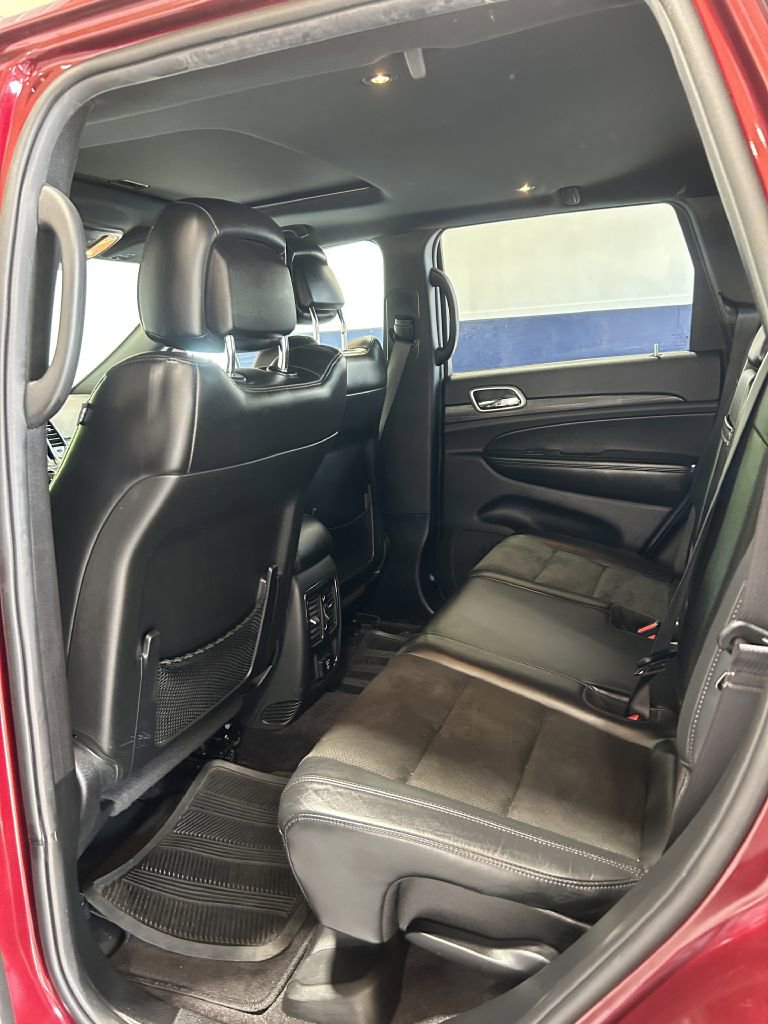 Used 2019 Jeep Grand Cherokee Altitude image 9