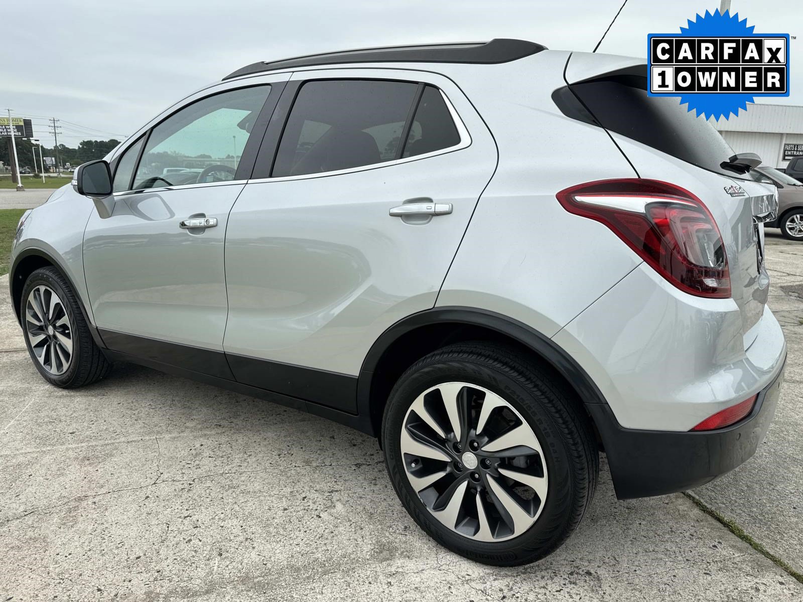 Used 2019 Buick Encore Essence w/ Safety Package II FWD image 6