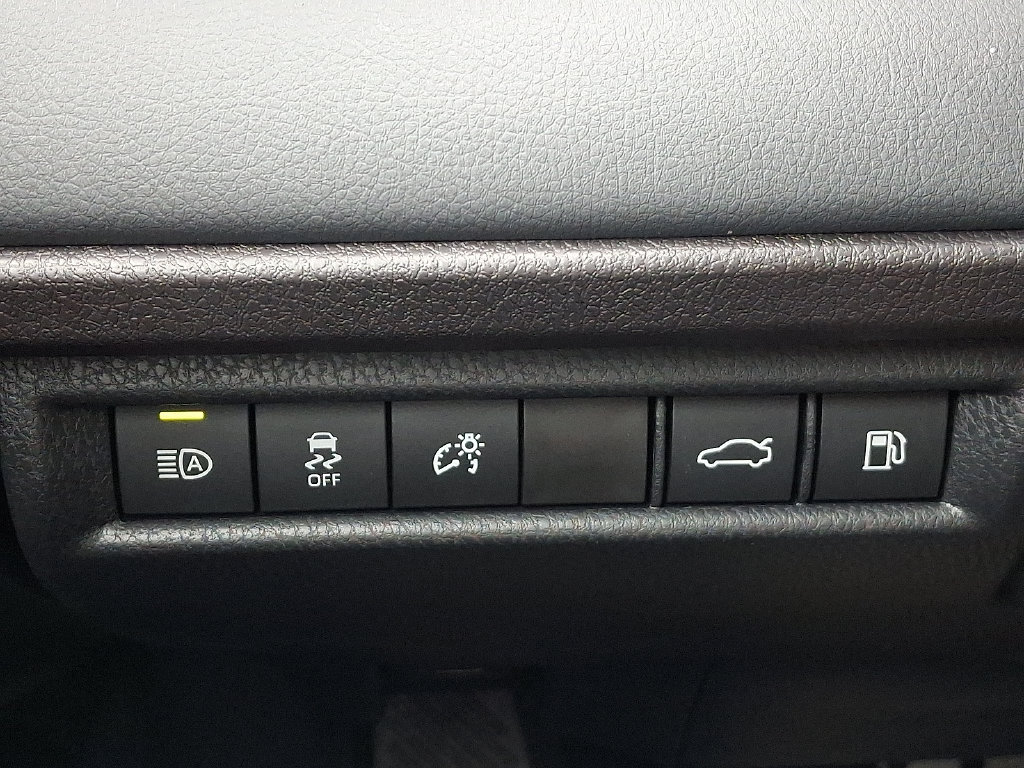 Used 2026 Toyota Camry XSE FWD image 24