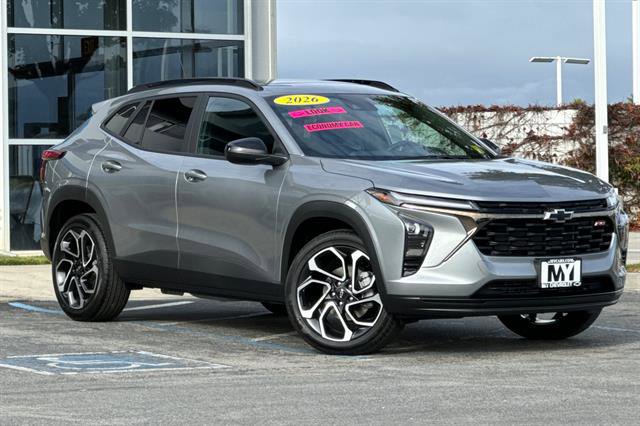 New 2026 Chevrolet Trax RS w/ Sunroof Package image 2