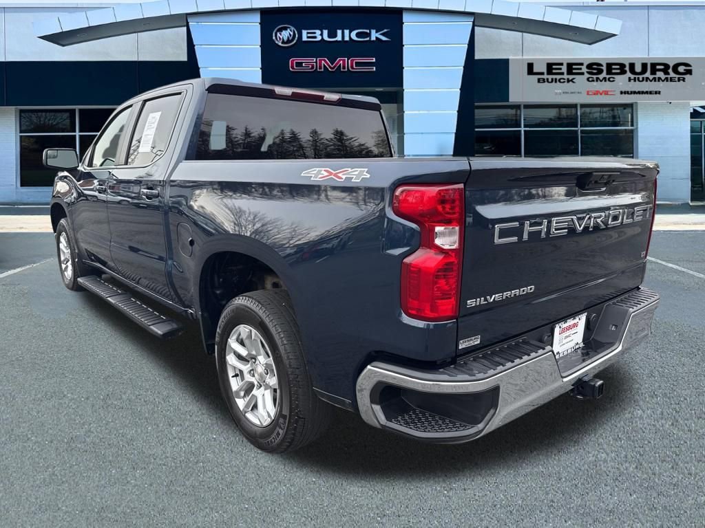 Used 2022 Chevrolet Silverado 1500 LT AWD/4WD image 5