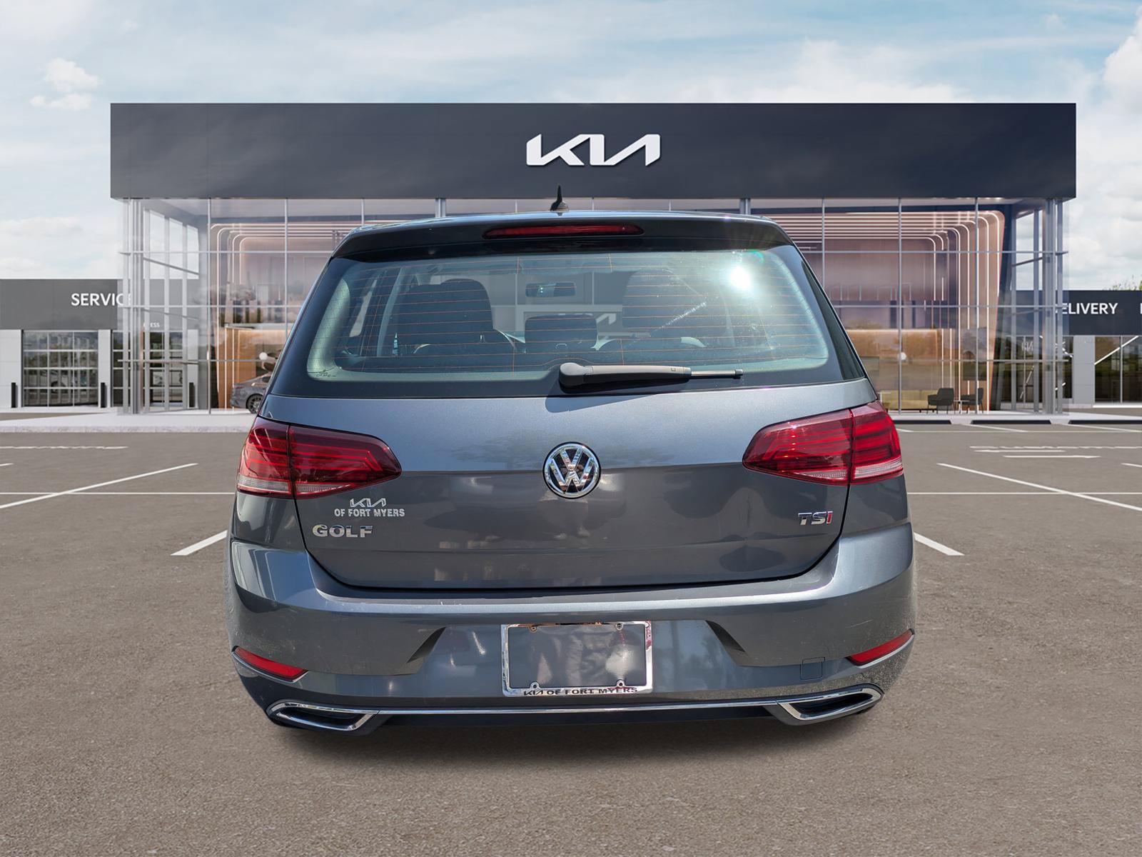 Used 2018 Volkswagen Golf S FWD image 5