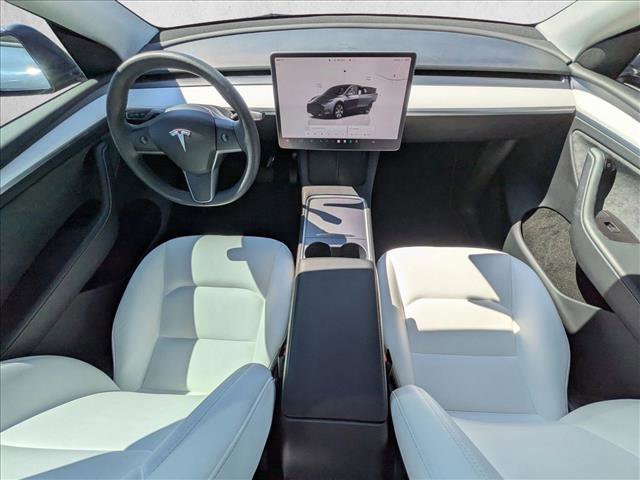 Used 2023 Tesla Model Y Long Range image 17