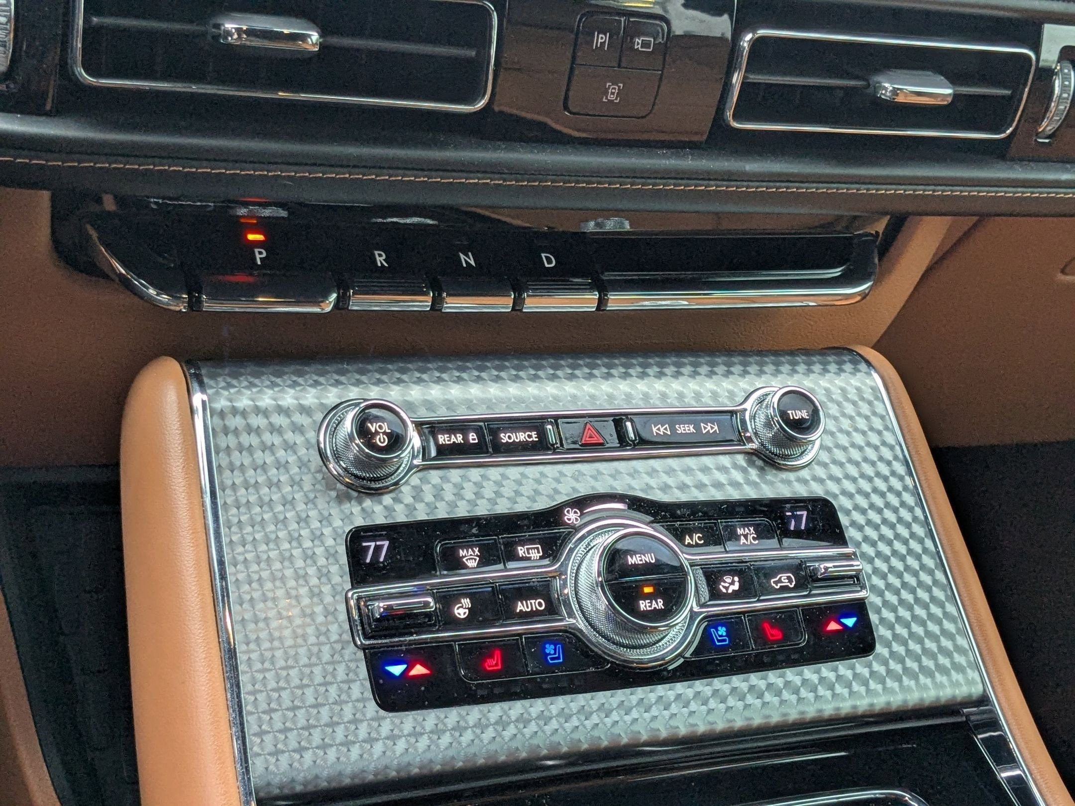 Used 2020 Lincoln Aviator Black Label w/ Dynamic Handling Package AWD/4WD image 18